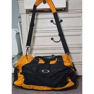 Oakley Duffel Bag Large Yellow Black Luggage Shoulder Strap Tactic Pockets